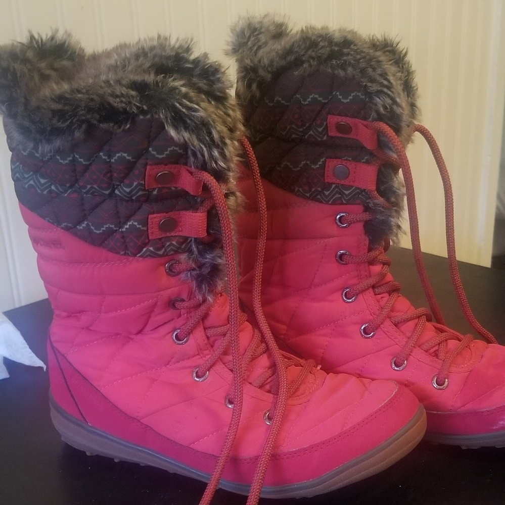 Snow boots
